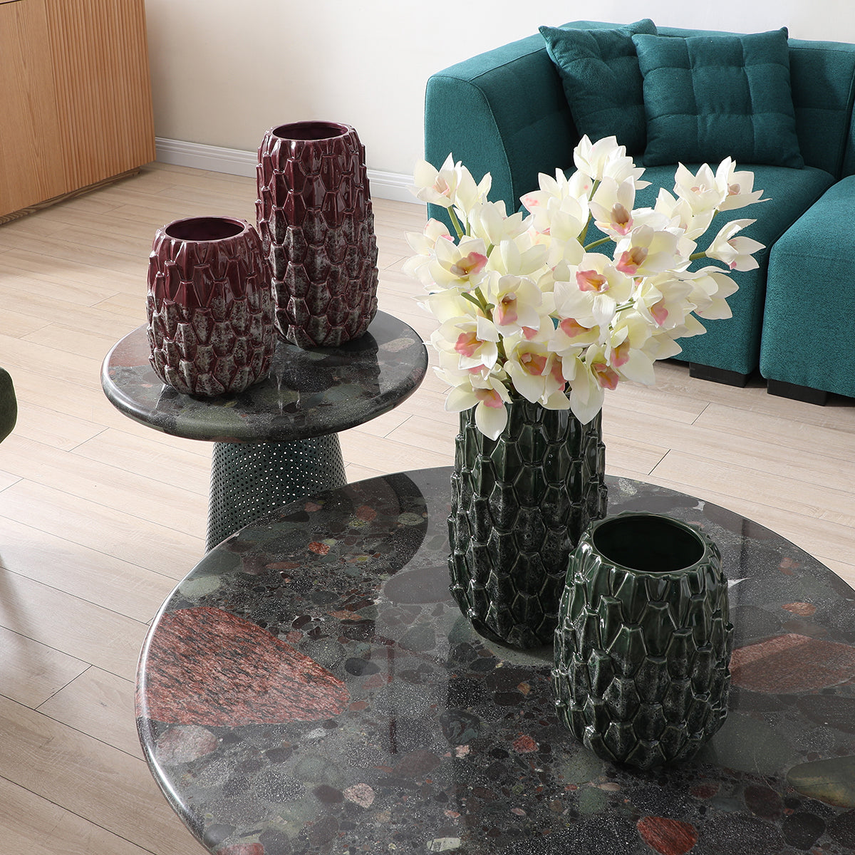 Grand format de vase à épines