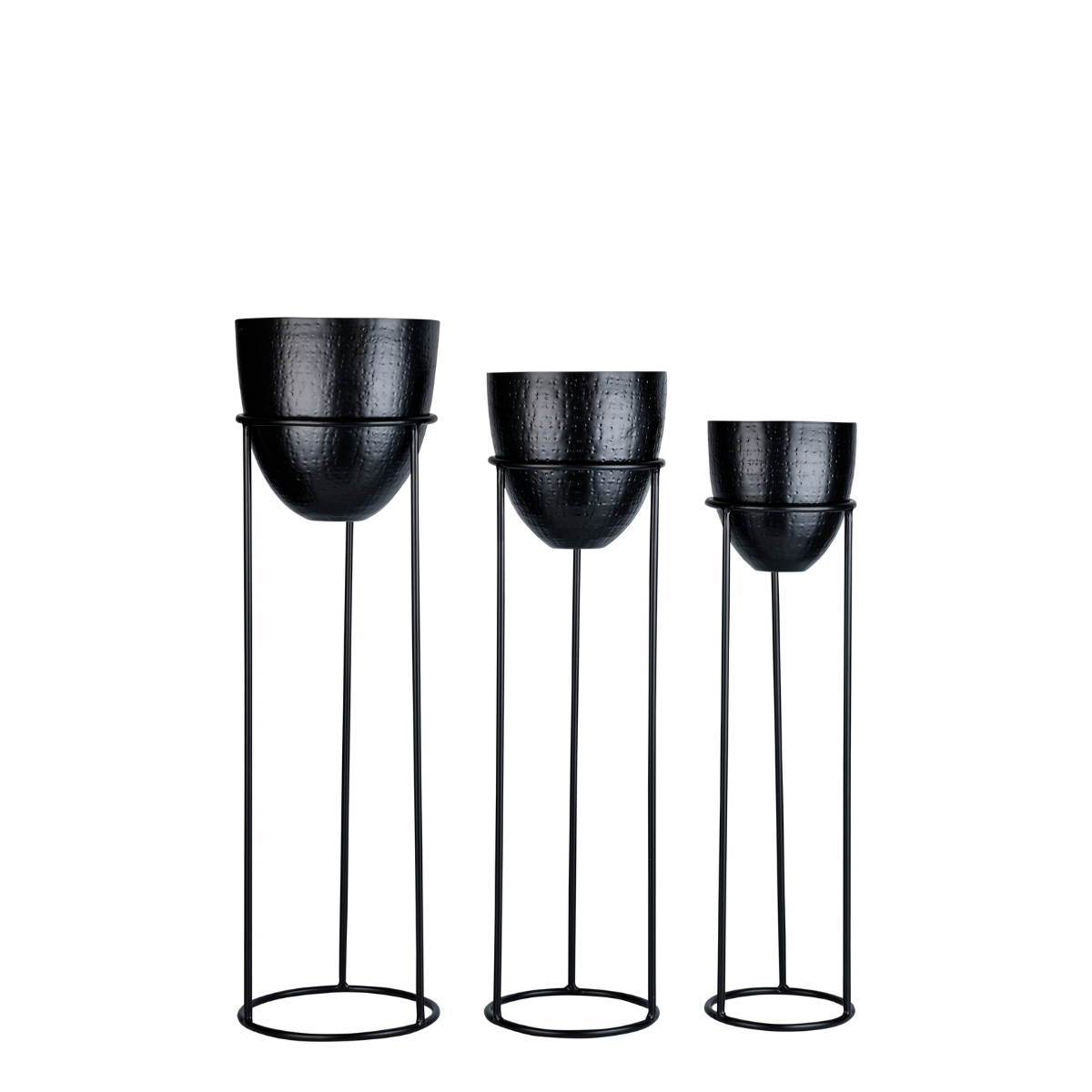 Cache-pots sur pieds hauts en métal