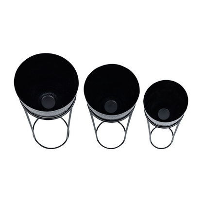 Cache-pots sur pieds hauts en métal