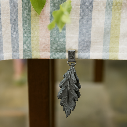 Poids de nappe en forme de feuille de chêne avec clip