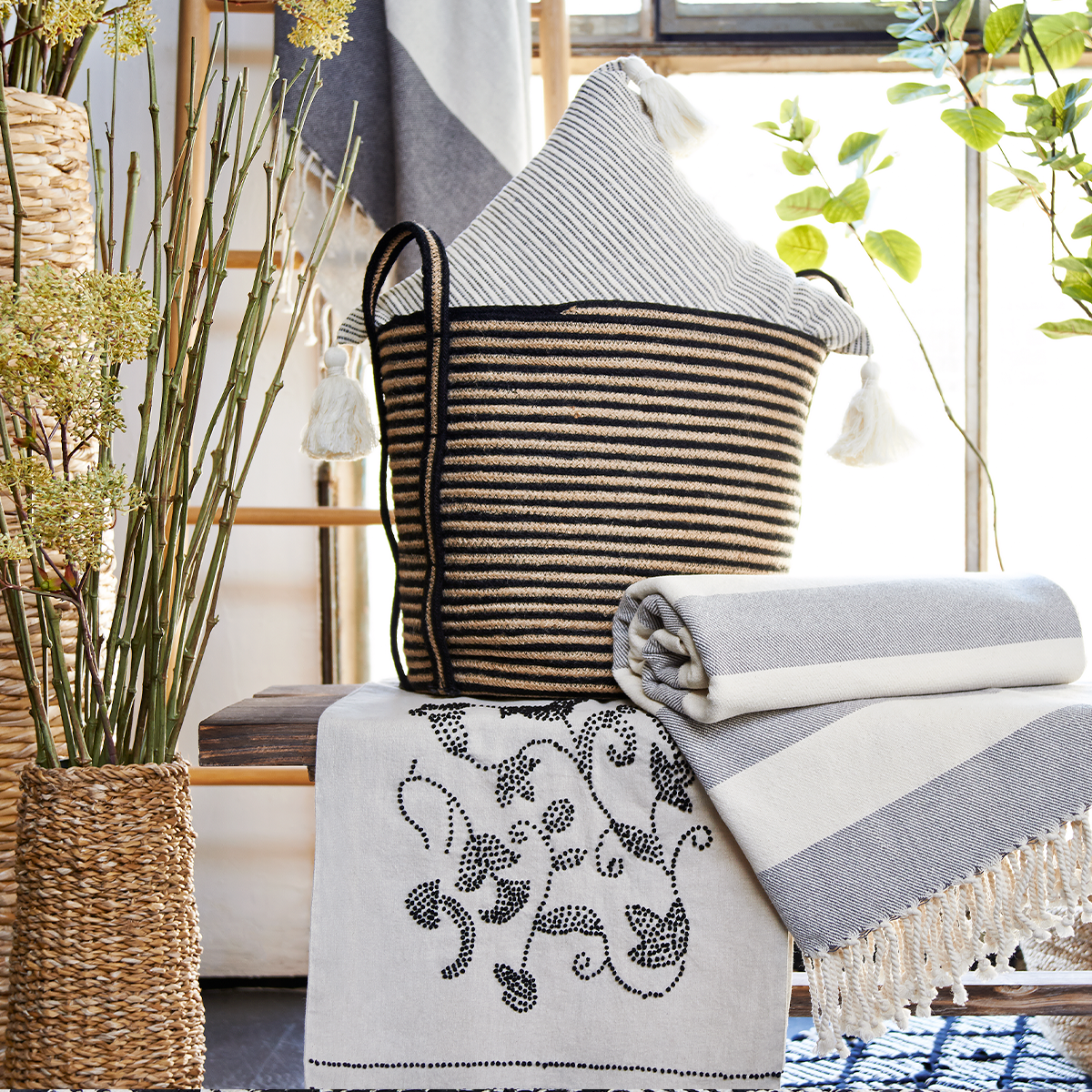 Chemin de Table Viva