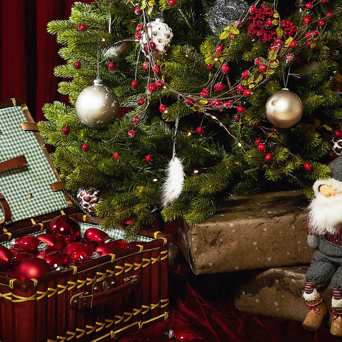 Suspension de Noël en Plumes