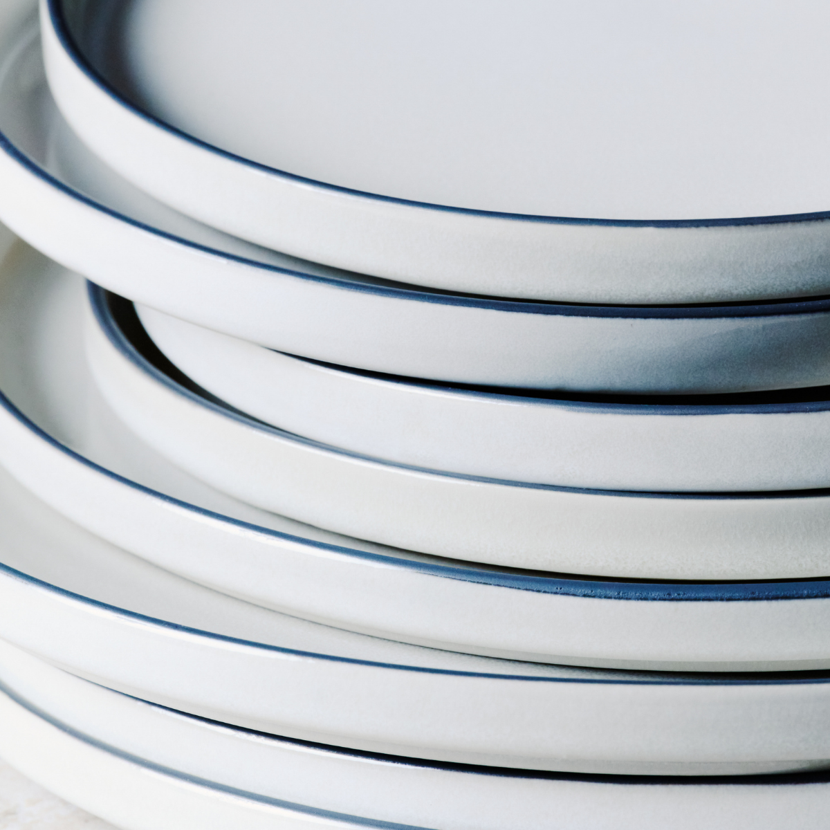 Service de 4 assiettes plates Creamy