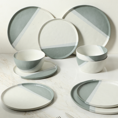Service de 4 assiettes plates Matty