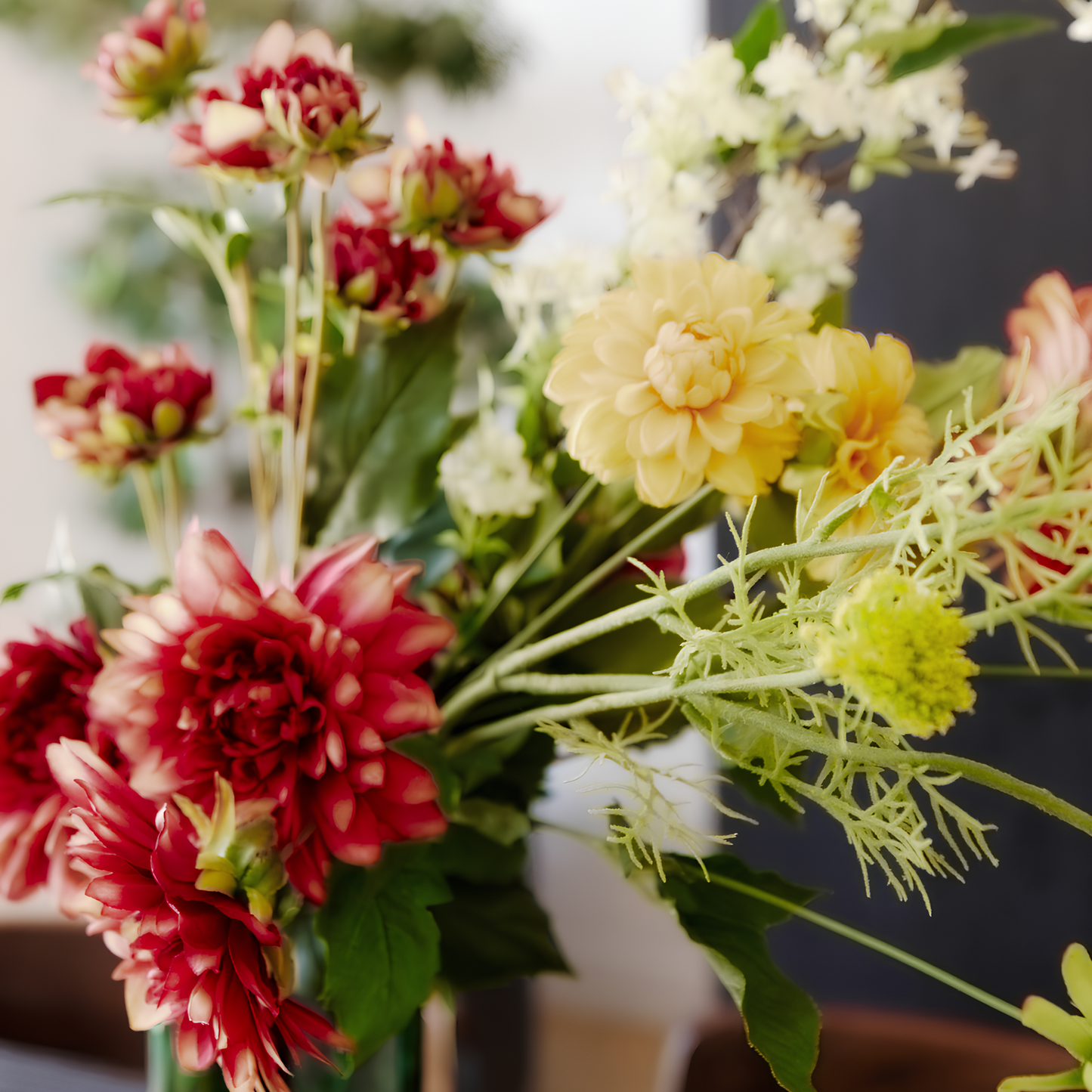 Tige de Dahlia avec bourgeon