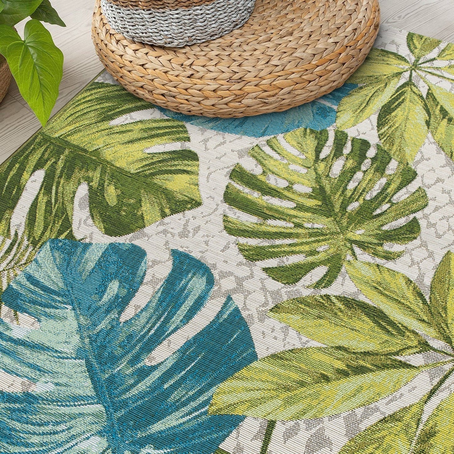 World Rug Gallery Contemporary Tropical Floral Indoor/Outdoor Area Rug
